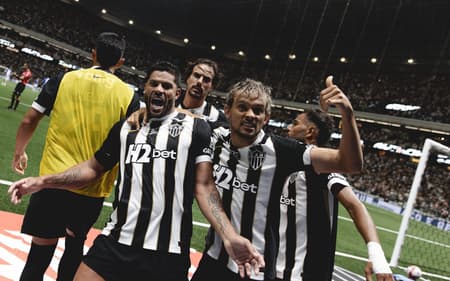 Jogadores do Atlético comemorando gol na Arena MRV (Pedro Souza / Atlético)