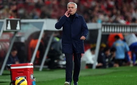 José Mourinho é treinador do Benfica (Foto: PATRICIA DE MELO MOREIRA / AFP)