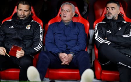 José Mourinho é treinador do Benfica (Foto: FILIPE AMORIM / AFP)