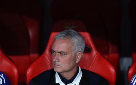 José Mourinho no Estádio da Luz para o jogo entre Fenerbahce e Benfica