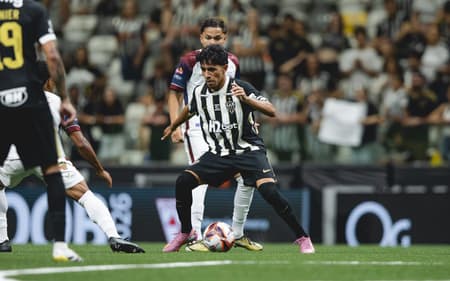 Kauã Pascini contra o Betim (Foto: Pedro Souza / Atlético)