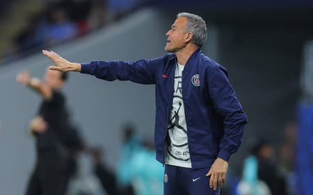 Luis Enrique comanda PSG contra o Flamengo, no Mundial