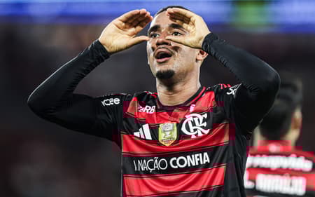 Samuel Lino celebrando gol. (Foto: Gilvan de Souza/Flamengo)