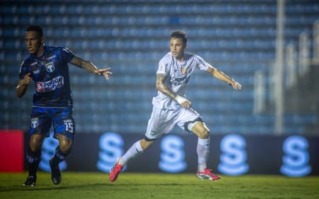 Partida entre Tirol e Ceará, pelo Campeonato Cearense (Foto: Felipe Santos/Ceará SC)