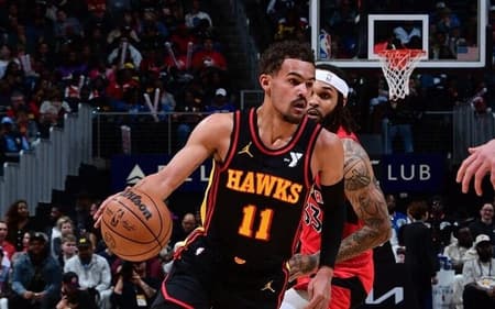 Trae Young lesão Hawks