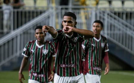 Vagno comemora seu gol pelo Fluminense na Copinha (Foto: Leonardo Brasil/FFC