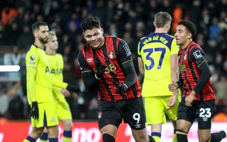 Evanilson marcou na vitória do Bournemouth sobre o Tottenham pela Premier League (Foto: Reprodução/X)