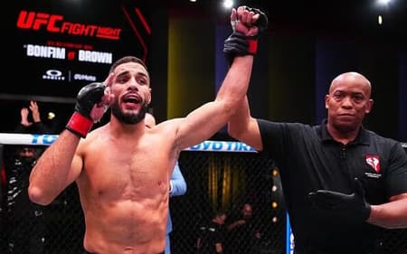 Gabriel Bonfim venceu Randy Brown no UFC Vegas 111 (Foto: Jeff Bottari/Zuffa LLC)