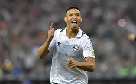 Partida entre Fluminense X Gremio valida pela Taca Libertadores 2024.