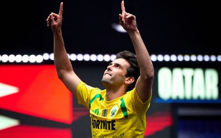 Kaká comemora gol de pênalti na Kings World Cup (Foto: Reprodução)