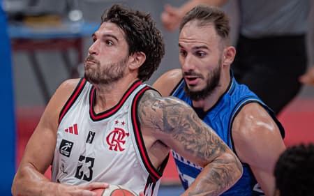 Kayo Gonçalves em ação no Flamengo x Minas pela Copa Super 8 (Foto: Paula Reis/Flamengo)