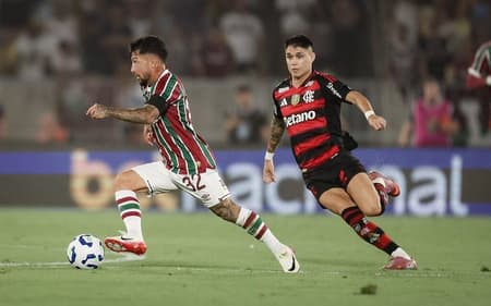 Lucho Acosta e Luiz Araújo em Fluminense x Flamengo (Foto: Marcelo Gonçalves / Fluminense)