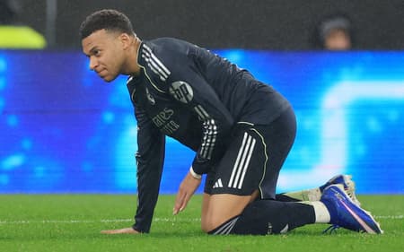 FBL-EUR-C1-BENFICA-REAL MADRID