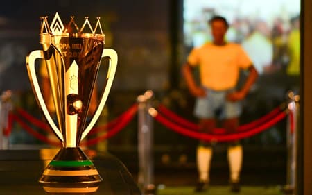 Taça da Supercopa do Brasil (Foto: Rafael Ribeiro/CBF)