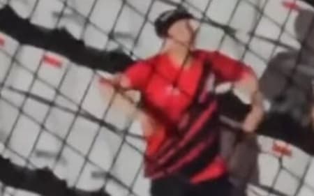 torcedor Athletico racismo