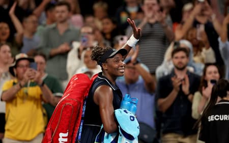 Venus Williams faz história no Australian Open. (Foto: Martin Keep/AFP)