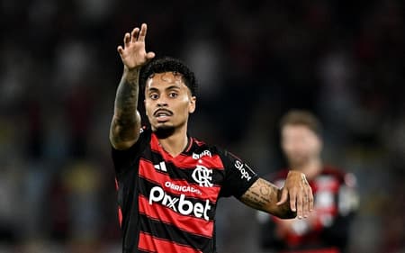 Allan, do Flamengo, está próximo do Corinthians. (Foto: André Fabiano/Código19/Gazeta Press)