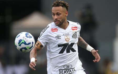 Neymar sofreu quatro lesões na última temporada pelo Santos. (Foto: Guilherme Dionizio/Código19/Gazeta Press)