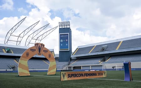 Supercopa feminina entre Palmeiras x Corinthians na Arena Barueri (Foto: Marco Miatelo/ Agif/Gazeta Press)