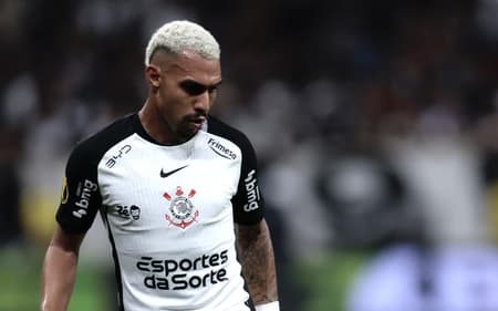 Matheuzinho, lateral do Corinthians, criticou Flaco (Foto: Marcello Zambrana/ Agif/Gazeta Press)