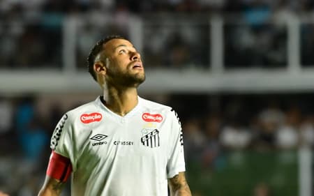 Neymar será titular pela primeira vez nesta temporada. (Foto: Jota Erre/Agif/Gazeta Press)
