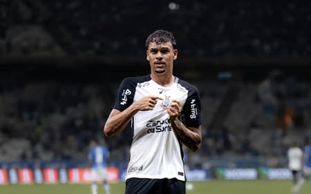 João Pedro Tchoca marcou o gol do empate do Corinthians (Foto: Luan Martins/Agência F8/Gazeta Press)