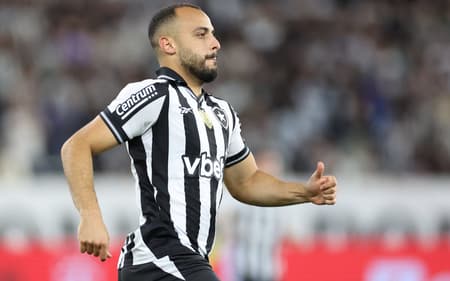 Arthur Cabral fica à disposição do Botafogo para duelo pela Libertadores (Foto: Vítor Silva/Botafogo)