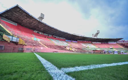 Portuguesa enfrenta o Corinthians no Canindé (Foto: Mauro Horita/Ag.Paulistão)