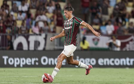 Bernal em ação pelo Fluminense (Foto: Lucas Merçon/ Fluminense FC)