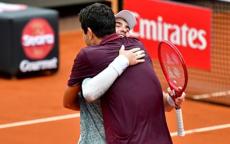 João Fonseca e Marcelo Melo comemoram a vitória na semifinal do Rio Open (Foto: João PIres/Fotojump)