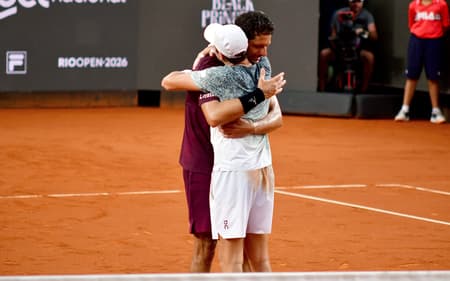 João Fonseca e Marcelo Melo são campeões do Rio Open 2026 (Foto: Fotojump)