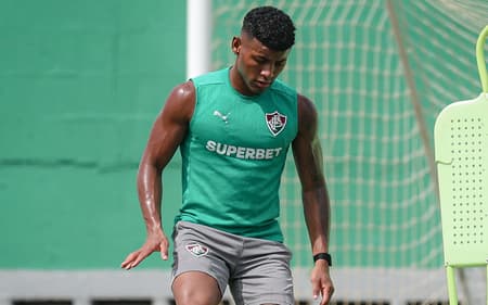 Hércules em teino pelo Fluminense (Foto: Marcelo Gonçalves / Fluminense FC)