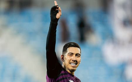 Roberto Firmino em ação pelo Al Sadd (Foto: Al Sadd / X)