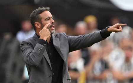 Artur Jorge orienta Botafogo na final da Libertadores contra o Atlético-MG