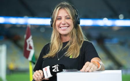 Barbara Coelho, reporter da Caze TV