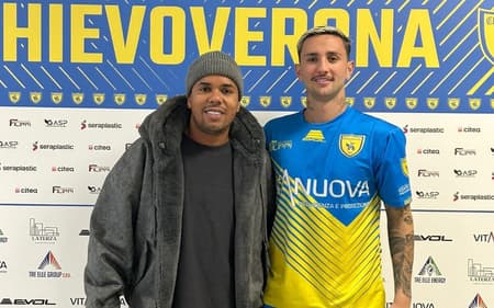 Batata na apresentação pelo Chievo Verona (Foto: Arquivo Pessoal/Divulgação)