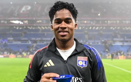 Endrick foi nomeado o Melhor Jogador da Partida, pelo Lyon (Foto: Reprodução/X)