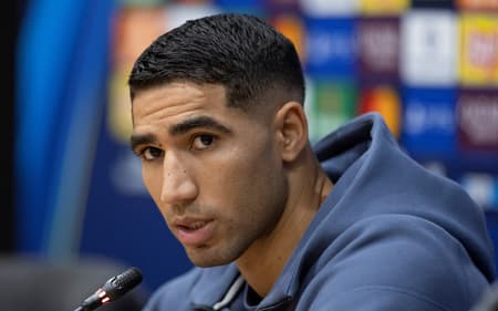 Hakimi concede coletiva antes Barcelona x PSG, pela Champions League