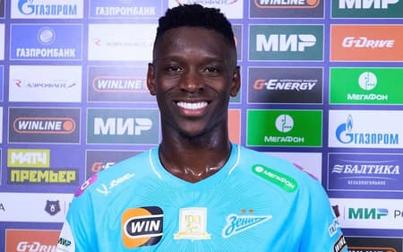 Luiz Henrique brilha com a camisa do Zenit (Foto: Divulgação)