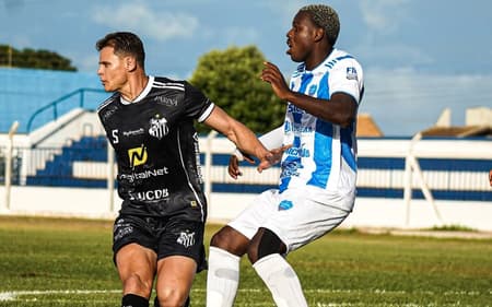 A partida entre Operário e Ivinhema, válida pelo campeonato Sul-Mato-Grossense (Foto: Reprodução Instagram/@operariofc_ms)