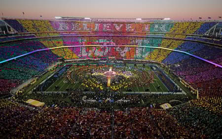 Coldplay, Beyoncé e Bruno Mars foram as atrações do Show do Intervalo do Super Bowl L (Foto: Ezra Shaw/Getty Images/AFP)