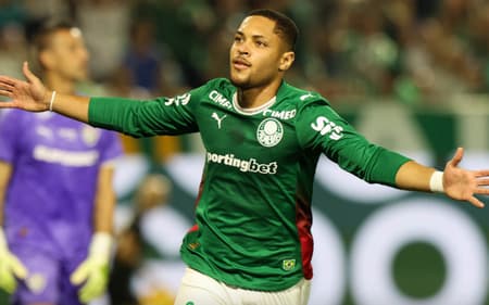Vitor Roque, centroavante do Palmeiras
