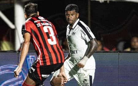 Partida entre Vitória e Remo, pelo Brasileirão 2026 (Foto: Talita Gouvêa)