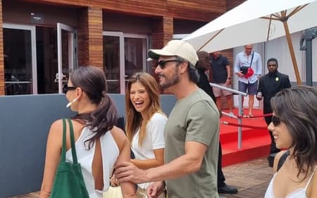 Isadora Cruz, namorada de Lucas Pinheiro, chega ao Rio Open (Foto: Lance!)