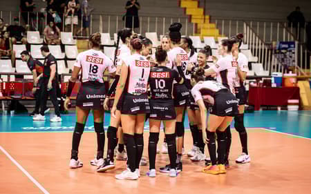 Sesi Bauru vence Tijuca no returno da Superliga Feminina (Foto: Thiago Mendes)