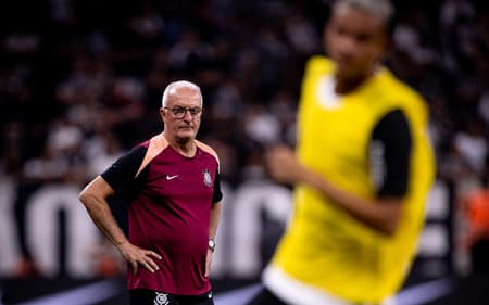 Dorival vai precisar mudar a equipe do Corinthians para enfrentar o São Bernardo (Foto: Agência Corinthians)