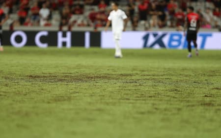 Athletico Santos gramado sintético grama sintética Arena da Baixada Série A 2026