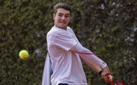 João Fonseca em treino em Buenos Aires (Divulgação)