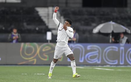 John Kennedy fluminense