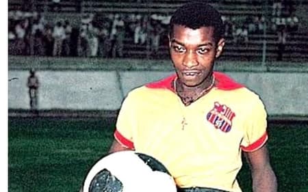 Moacyr em ação pelo Barcelona, em 1966